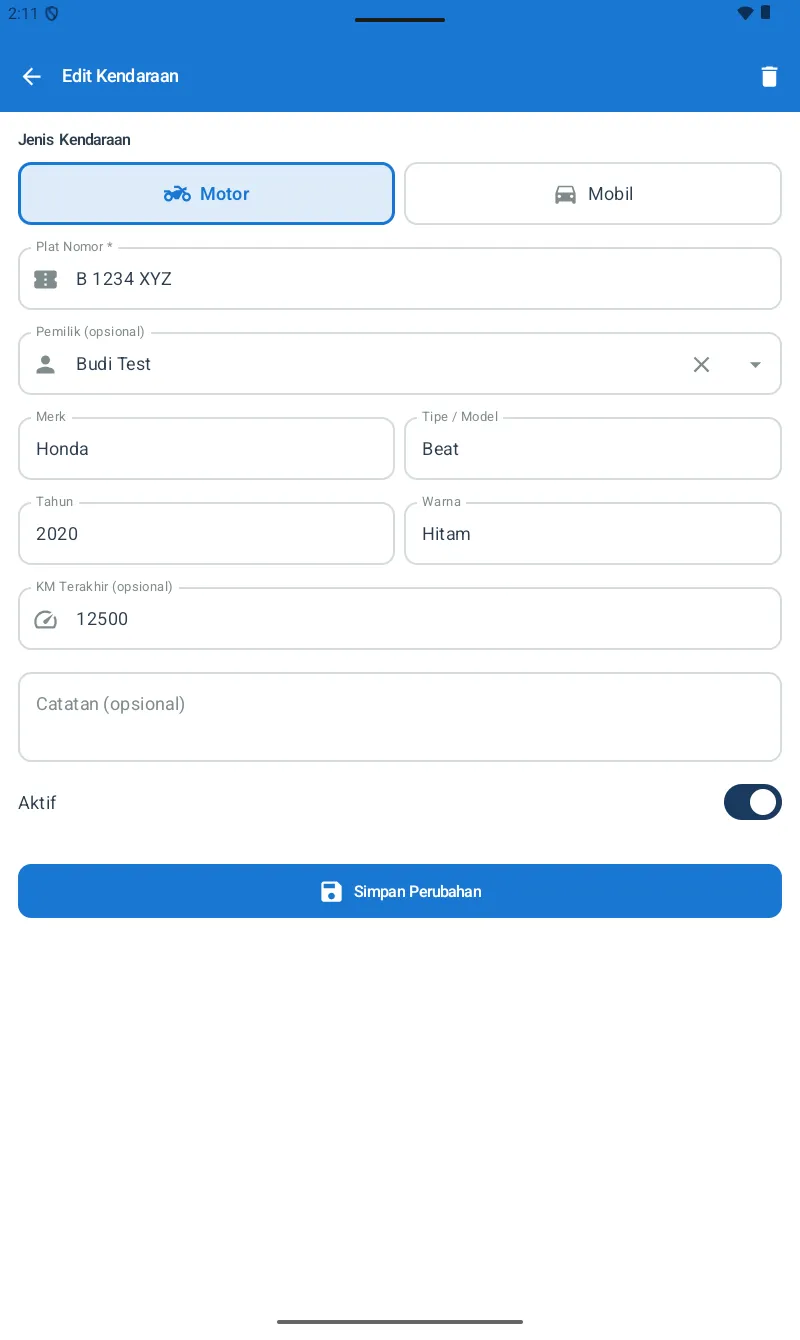 Form Edit Kendaraan dengan field Jenis, Plat Nomor, Pemilik, Merk, Tipe, Tahun, Warna, KM, Catatan, Aktif