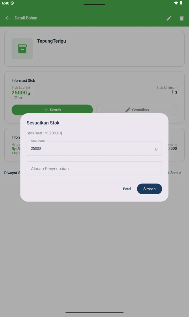 Dialog Sesuaikan Stok dengan Stok saat ini 25000 g, field Stok Baru pre-filled 25000 g, field Alasan Penyesuaian, tombol Batal dan Simpan