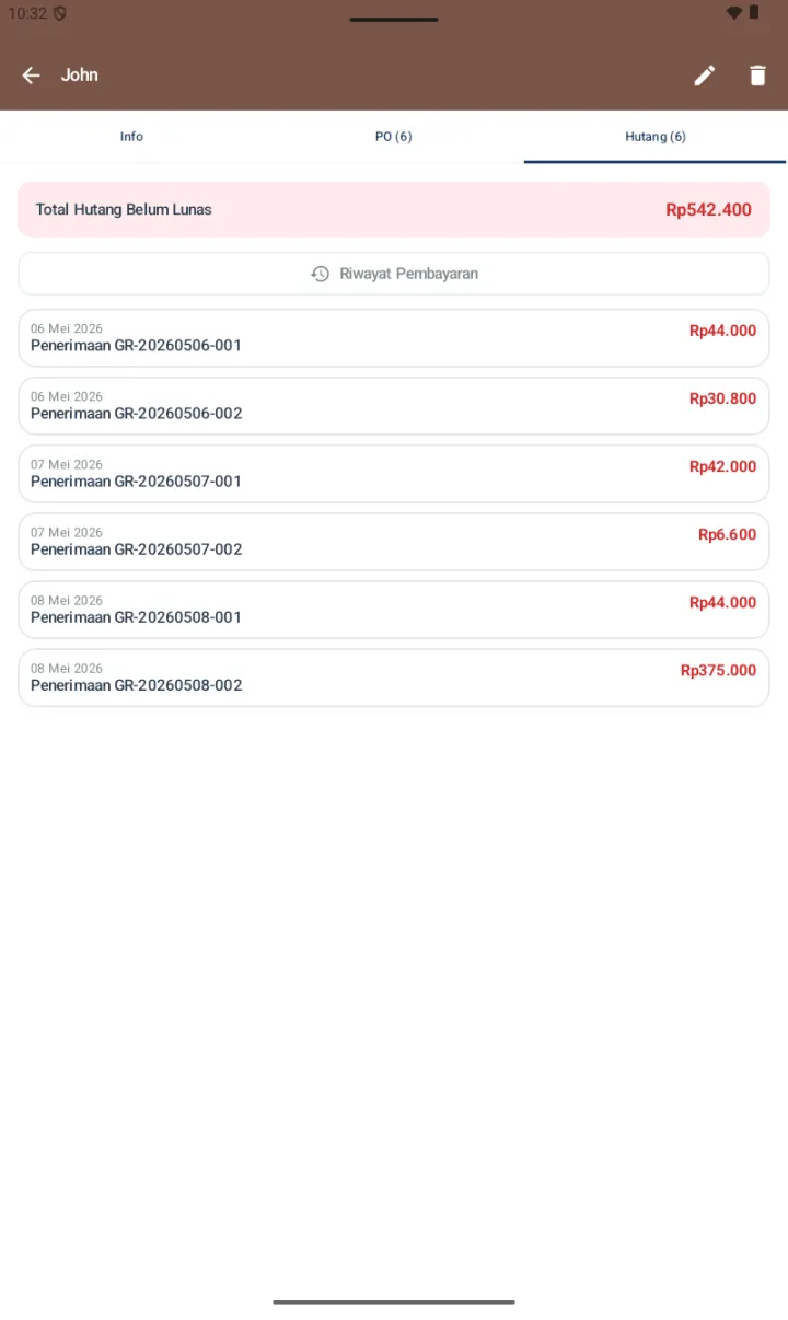 Tab Hutang supplier dengan card pink Total Hutang Belum Lunas Rp542.400, tombol Riwayat Pembayaran, list 6 Penerimaan GR-YYYYMMDD-NNN dengan masing-masing nilai hutang